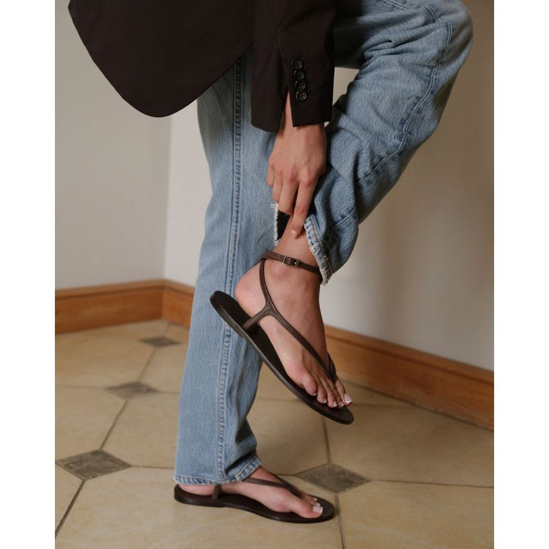 Lee Thong Sandal