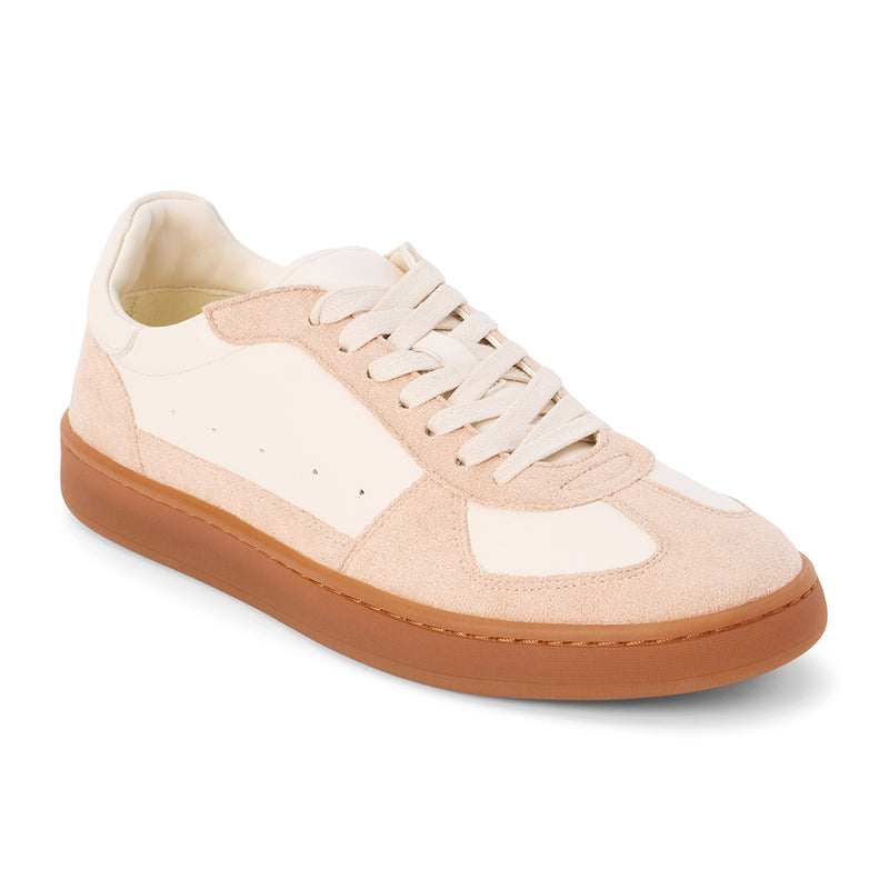 Dana Low-Top Sneaker