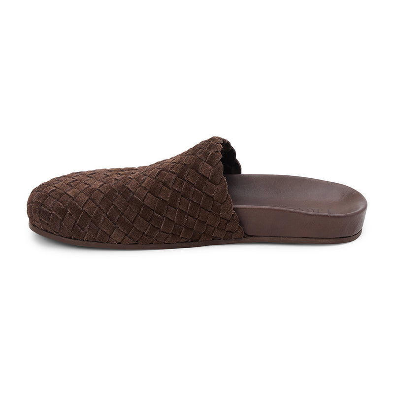 Espresso suede woven mule with a soft texture and cushioned footbed. A cozy yet refined silhouette, perfect for effortless everyday wear.