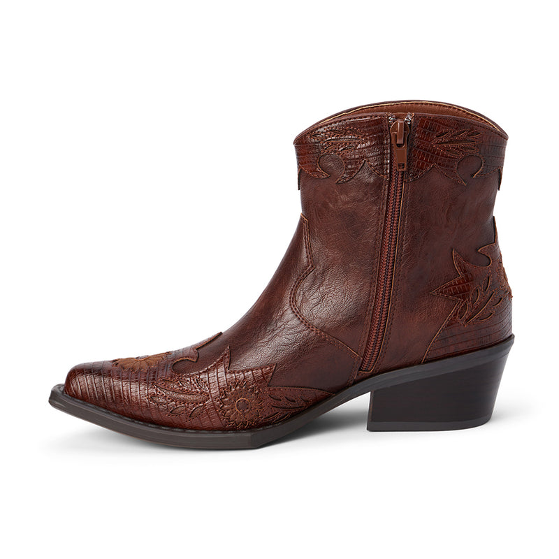 Savanna Ankle Boot